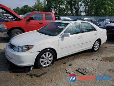 2002 TOYOTA CAMRY LE 4T1BE32K32U052725 - główne zdjęcie licytacji z USA - miniatura