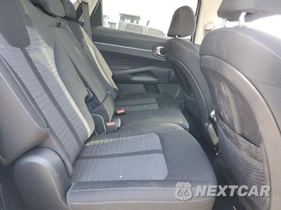 Zdjęcie 10 z 12 samochodu: 2021 KIA SORENTO LX VIN:5XYRGDLC1MG015459 - miniatura