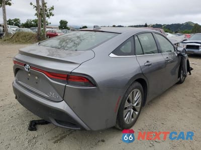 Trzecie zdjęcie samochodu z tyłu: 2021 TOYOTA MIRAI XLE VIN:JTDAAAAA3MA001349 - miniatura