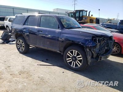 Czwarte zdjęcie samochodu z boku: 2014 TOYOTA 4RUNNER SR5 VIN:JTEBU5JR7E5166545 - miniatura