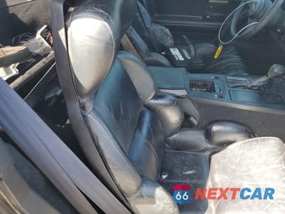 Zdjęcie 10 z 14 samochodu: 1989 CHEVROLET CORVETTE VIN:1G1YY218XK5108474 - miniatura