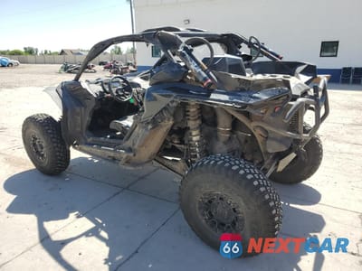 Trzecie zdjęcie samochodu z tyłu: 2021 CAN-AM MAVERICK X3 X RS TURBO RR VIN:3JBVXAV4XMK002729 - miniatura