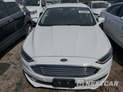 Piąte zdjęcie samochodu w środku: 2018 FORD FUSION SE HYBRID VIN:3FA6P0LU7JR118719 - miniatura