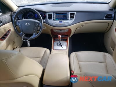 Zdjęcie 8 z 14 samochodu: 2013 HYUNDAI GENESIS 3.8L VIN:KMHGC4DD2DU213570 - miniatura