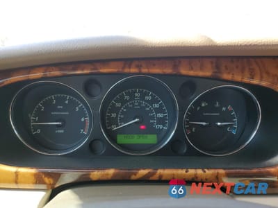 Zdjęcie 9 z 12 samochodu: 2004 JAGUAR XJR S VIN:SAJWA73B64TG15853 - miniatura