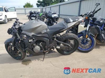 Trzecie zdjęcie samochodu z tyłu: 2007 HONDA CBR600 RR VIN:JH2PC40047M007217 - miniatura