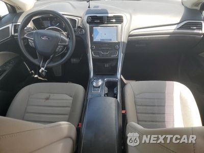 Zdjęcie 8 z 13 samochodu: 2020 FORD FUSION S VIN:3FA6P0G70LR234626 - miniatura