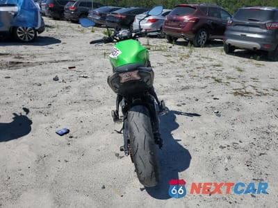 Czwarte zdjęcie samochodu z boku: 2019 KAWASAKI ER650 H VIN:JKAEREH10KDA38939 - miniatura