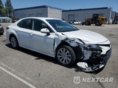 Czwarte zdjęcie samochodu z boku: 2021 TOYOTA CAMRY LE VIN:4T1C11AK5MU574894 - miniatura