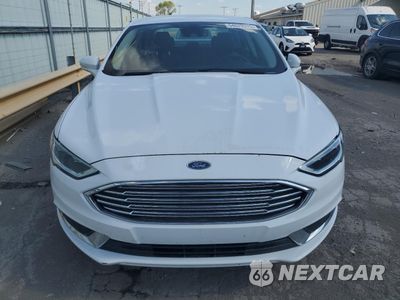 Piąte zdjęcie samochodu w środku: 2018 FORD FUSION SE HYBRID VIN:3FA6P0LU6JR129923 - miniatura