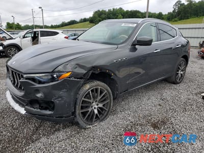 2017 MASERATI LEVANTE LUXURY ZN661XUL2HX207320 - główne zdjęcie licytacji z USA - miniatura