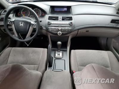 Zdjęcie 8 z 15 samochodu: 2010 HONDA ACCORD LXP VIN:1HGCP2F41AA012427 - miniatura