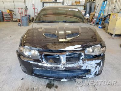 Piąte zdjęcie samochodu w środku: 2005 PONTIAC GTO VIN:6G2VX12U65L434279 - miniatura