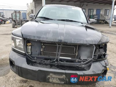 Piąte zdjęcie samochodu w środku: 2009 DODGE DAKOTA SXT VIN:1D7HE38K79S736906 - miniatura