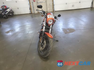 Drugie zdjęcie samochodu z przodu: 2011 HARLEY-DAVIDSON VRSCDX VIN:1HD1HHH16BC805087 - miniatura