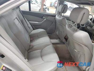 Zdjęcie 10 z 12 samochodu: 2005 MERCEDES-BENZ S 500 4MATIC VIN:WDBNG84J15A459430 - miniatura