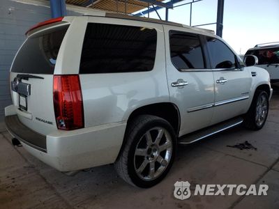 Trzecie zdjęcie samochodu z tyłu: 2011 CADILLAC ESCALADE VIN:1GYS3AEF4BR160457 - miniatura
