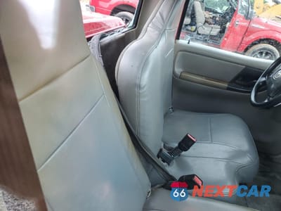 Zdjęcie 10 z 14 samochodu: 2001 MAZDA B2500 VIN:4F4YR12C31TM04939 - miniatura