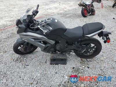 Trzecie zdjęcie samochodu z tyłu: 2014 KAWASAKI EX650 E VIN:JKAEXEE10EDA15806 - miniatura