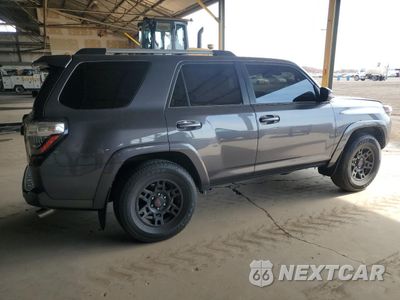 Trzecie zdjęcie samochodu z tyłu: 2021 TOYOTA 4RUNNER SR5 VIN:JTEFU5JR3M5246313 - miniatura