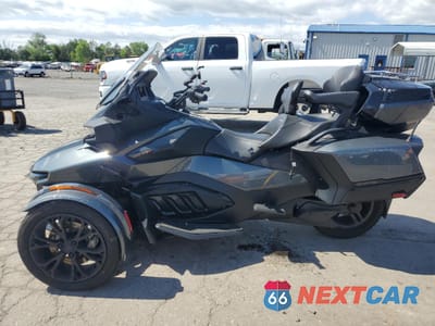 Trzecie zdjęcie samochodu z tyłu: 2020 CAN-AM SPYDER ROADSTER RT VIN:2BXNBDD22LV004684 - miniatura