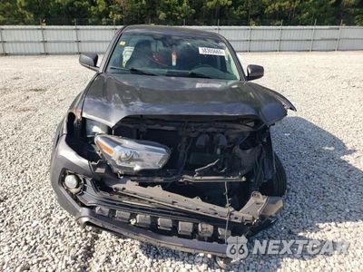 Piąte zdjęcie samochodu w środku: 2018 TOYOTA TACOMA DOUBLE CAB VIN:5TFBZ5DN5JX003728 - miniatura