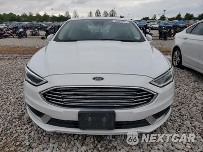 Piąte zdjęcie samochodu w środku: 2018 FORD FUSION SE HYBRID VIN:3FA6P0LU5JR171855 - miniatura