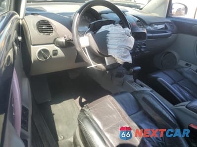 Zdjęcie 8 z 12 samochodu: 2005 VOLKSWAGEN NEW BEETLE GLS VIN:3VWCD31Y25M302740 - miniatura