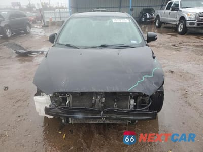 Piąte zdjęcie samochodu w środku: 2016 MITSUBISHI LANCER ES VIN:JA32U2FU4GU010096 - miniatura