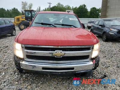 Piąte zdjęcie samochodu w środku: 2011 CHEVROLET SILVERADO K1500 LT VIN:1GCRKSE33BZ405347 - miniatura