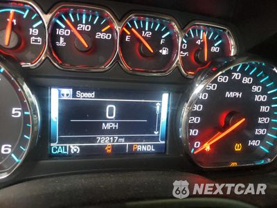 Zdjęcie 9 z 14 samochodu: 2019 CHEVROLET SUBURBAN K1500 LT VIN:1GNSKHKC4KR391149 - miniatura