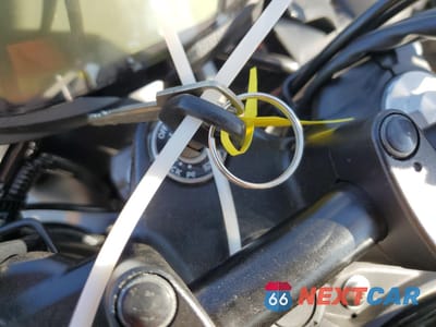 Zdjęcie 8 z 10 samochodu: 2022 SUZUKI SV650 VIN:JS1VP55A1N7100066 - miniatura