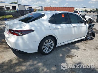 Trzecie zdjęcie samochodu z tyłu: 2021 TOYOTA CAMRY LE VIN:4T1C11AK7MU488390 - miniatura