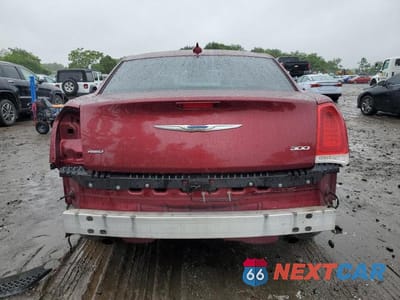 Zdjęcie 6 z 12 samochodu: 2018 CHRYSLER 300 LIMITED VIN:2C3CCAKG4JH137738 - miniatura