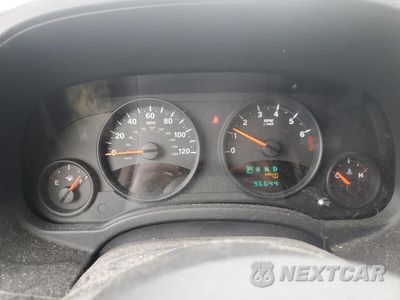 Zdjęcie 9 z 13 samochodu: 2012 JEEP COMPASS LATITUDE VIN:1C4NJDEB6CD656110 - miniatura