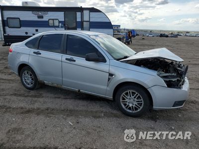 Czwarte zdjęcie samochodu z boku: 2008 FORD FOCUS SE VIN:1FAHP35N28W189463 - miniatura