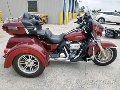 2017 HARLEY-DAVIDSON FLHTCUTG TRI GLIDE ULTRA 1HD1MAD13HB858143 - główne zdjęcie licytacji z USA - miniatura