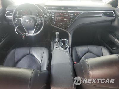 Zdjęcie 8 z 13 samochodu: 2018 TOYOTA CAMRY XSE VIN:4T1B61HK3JU114339 - miniatura