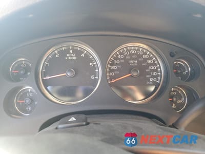Zdjęcie 9 z 14 samochodu: 2012 CHEVROLET SUBURBAN C1500 LTZ VIN:1GNSCKE05CR287394 - miniatura
