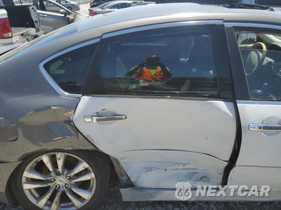 Zdjęcie 10 z 13 samochodu: 2008 INFINITI M35 BASE VIN:JNKAY01E18M607504 - miniatura