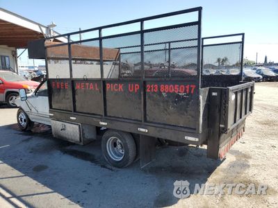 Drugie zdjęcie samochodu z przodu: 1990 TOYOTA PICKUP CAB CHASSIS SUPER LONG WHEELBAS VIN:JT5VN94T8L0017662 - miniatura