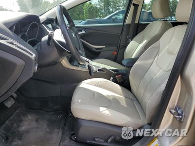 Zdjęcie 7 z 12 samochodu: 2017 FORD FOCUS TITANIUM VIN:1FADP3J28HL256188 - miniatura