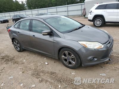 Czwarte zdjęcie samochodu z boku: 2014 FORD FOCUS SE VIN:1FADP3F27EL233263 - miniatura