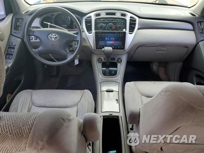 Zdjęcie 8 z 13 samochodu: 2002 TOYOTA HIGHLANDER VIN:JTEHD21A520011827 - miniatura