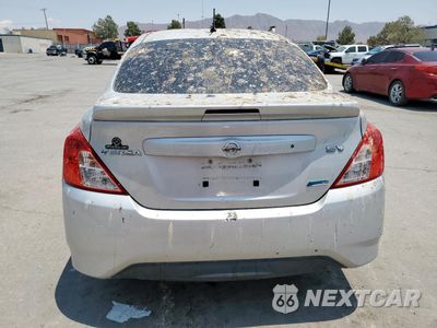 Zdjęcie 6 z 12 samochodu: 2015 NISSAN VERSA S VIN:3N1CN7AP5FL879707 - miniatura