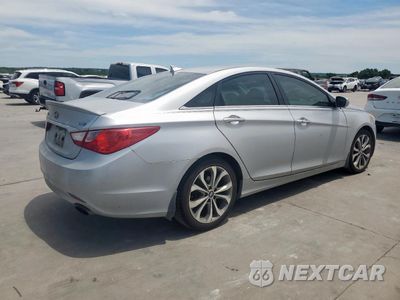 Trzecie zdjęcie samochodu z tyłu: 2013 HYUNDAI SONATA SE VIN:5NPEC4AB6DH762763 - miniatura