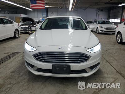 Piąte zdjęcie samochodu w środku: 2018 FORD FUSION SE HYBRID VIN:3FA6P0LU0JR172086 - miniatura
