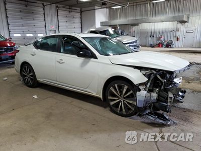 Czwarte zdjęcie samochodu z boku: 2020 NISSAN ALTIMA SR VIN:1N4AL4CV3LC115162 - miniatura