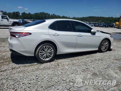Trzecie zdjęcie samochodu z tyłu: 2018 TOYOTA CAMRY XSE VIN:4T1BZ1HK1JU010634 - miniatura