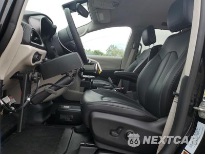 Zdjęcie 7 z 15 samochodu: 2024 CHRYSLER PACIFICA TOURING L VIN:2C4RC1BG5RR100578 - miniatura